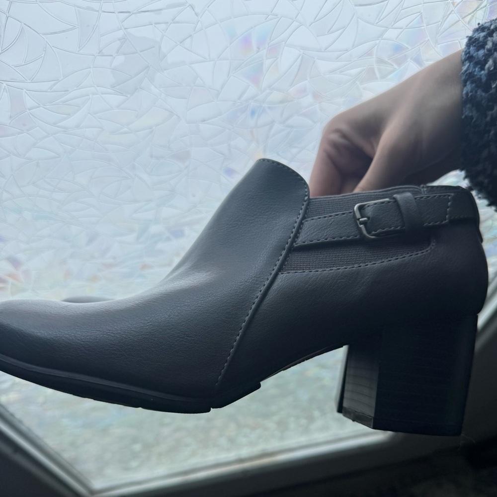 Croft and Barrow ortho light Eco heels